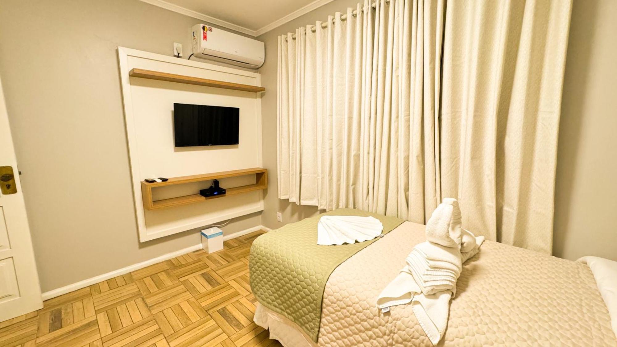 Fares Turis Hotel Uruguaiana Eksteriør billede