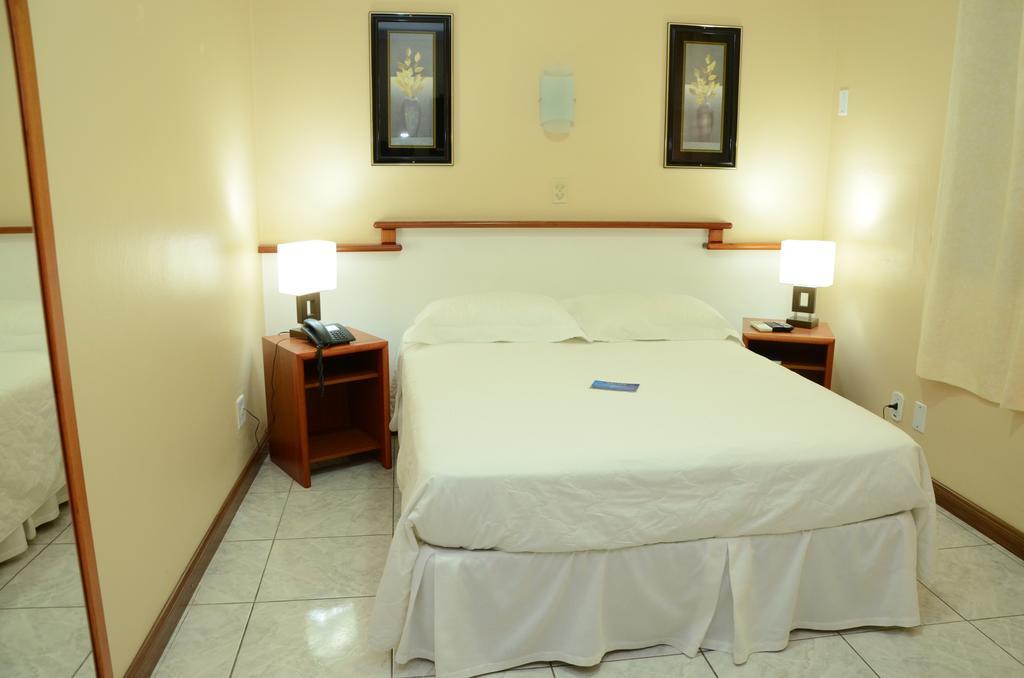Fares Turis Hotel Uruguaiana Eksteriør billede