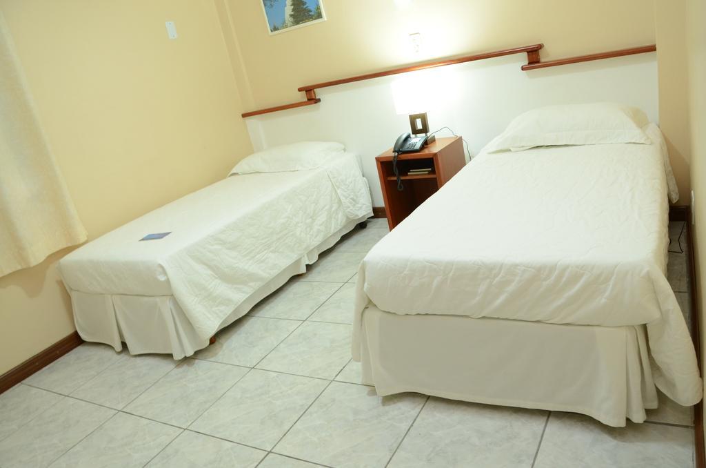 Fares Turis Hotel Uruguaiana Eksteriør billede