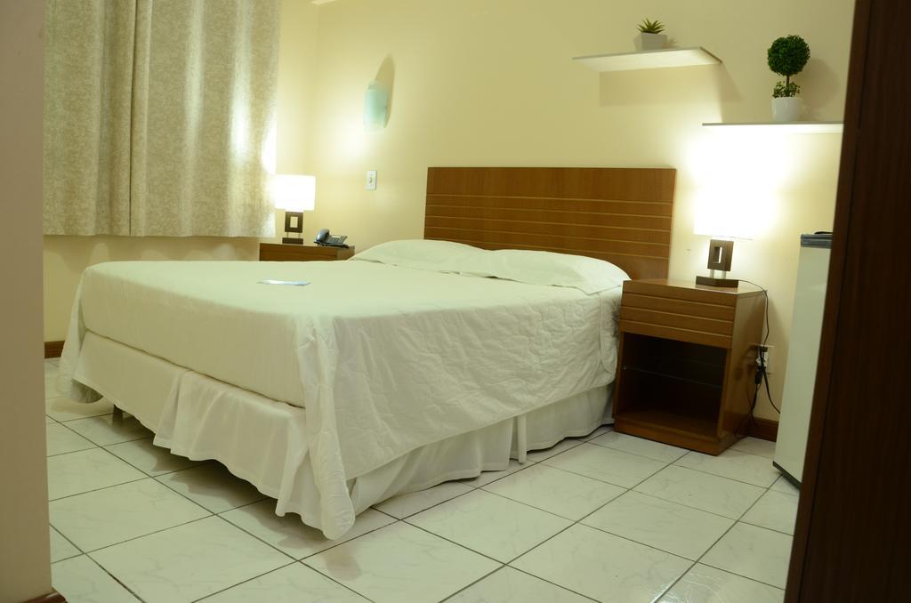 Fares Turis Hotel Uruguaiana Eksteriør billede